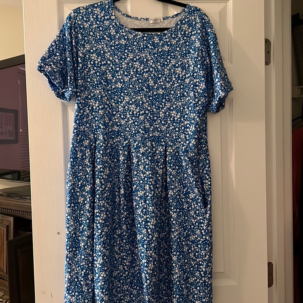 Blue floral tshirt dress - size 2x